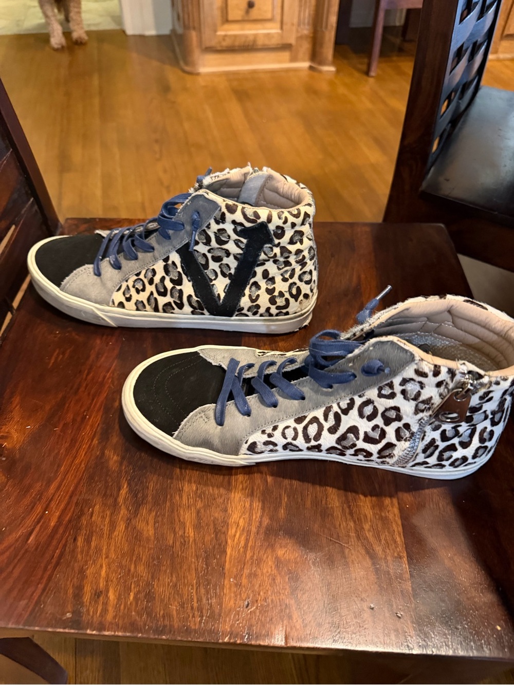 Leopard Print High-Top Sneakers with Navy Laces Vintage Havana size 10 women’s